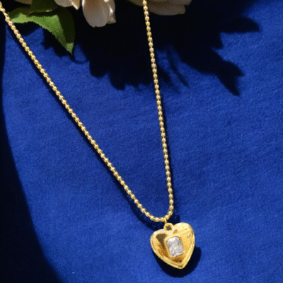 UNIQUE HEART PENDANT HIGH QUALITY ANTI TARNISH CHAIN