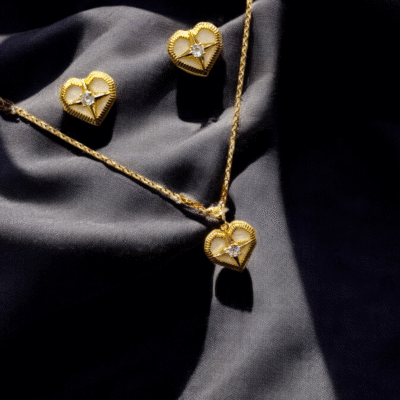 HEART SHAPE ANTI TARNISH SET WITH CRYSTAL NECKLACE SET AND EARRINGS