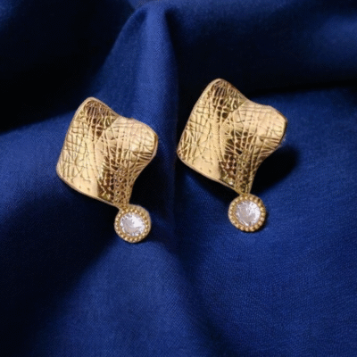 ANTI TARNISH GOLD TONED STUD EARRINGS