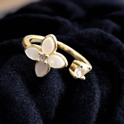 ANTI TARNISH GOLDEN FLOWER RINGS