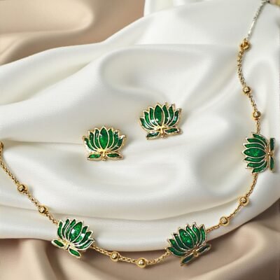GREEN LOTUS SET  NECKLACE