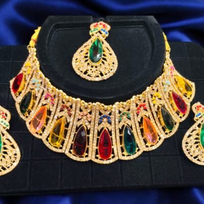 TRENDING LCD  PEARL CHOCKER