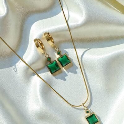 GOLD PLATED ANTI TARNISH GREEN GEMSTONE   CHAINSET ATCSETK32