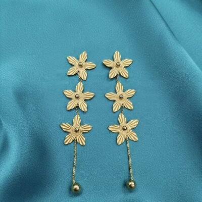 Anti-Tarnish Elegant Floral Design Earrings for Women