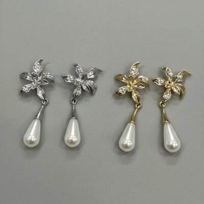 GOLD AND SILVER MIX FLORAL PEARL DROP EARRINGS