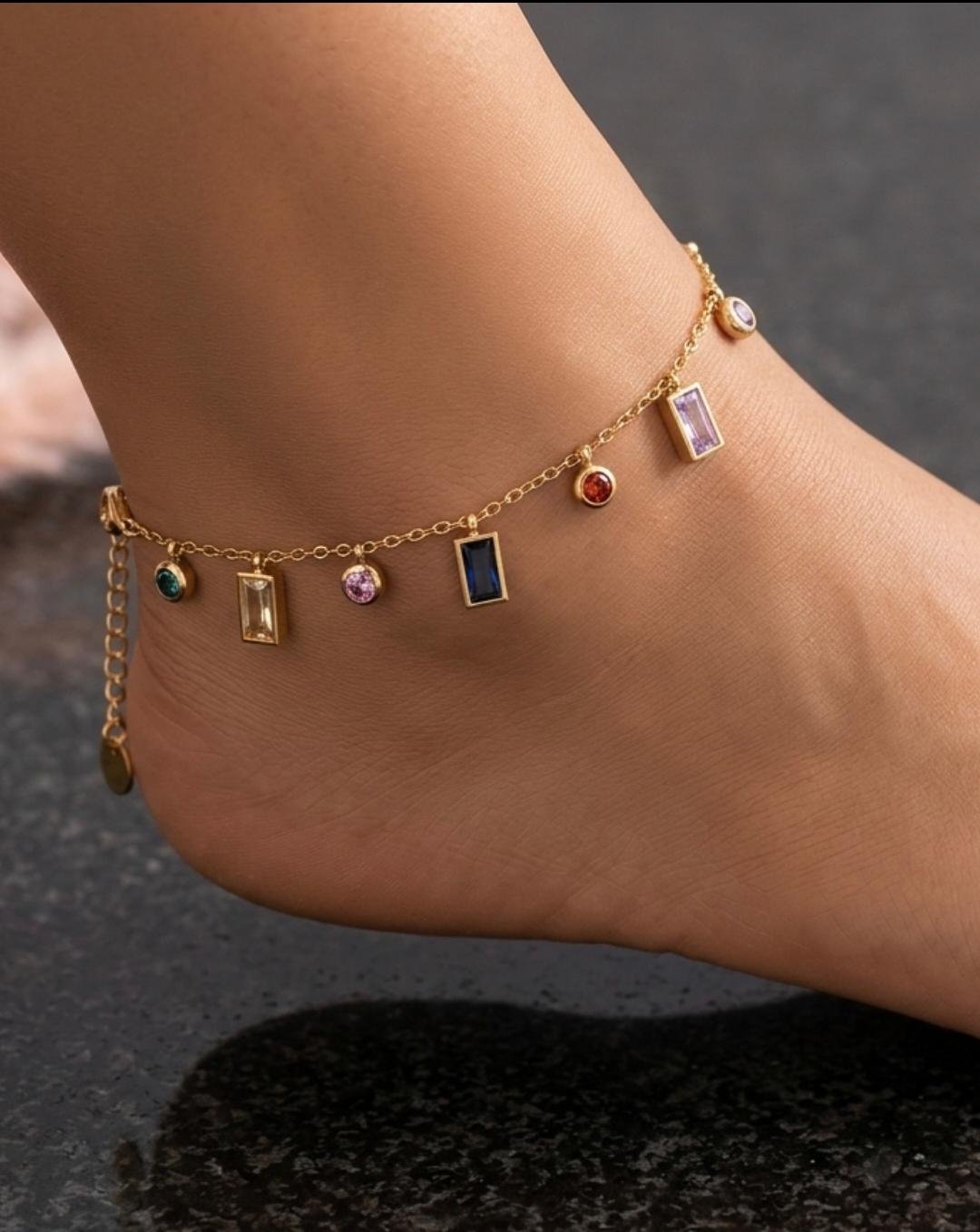 ANKLET215
