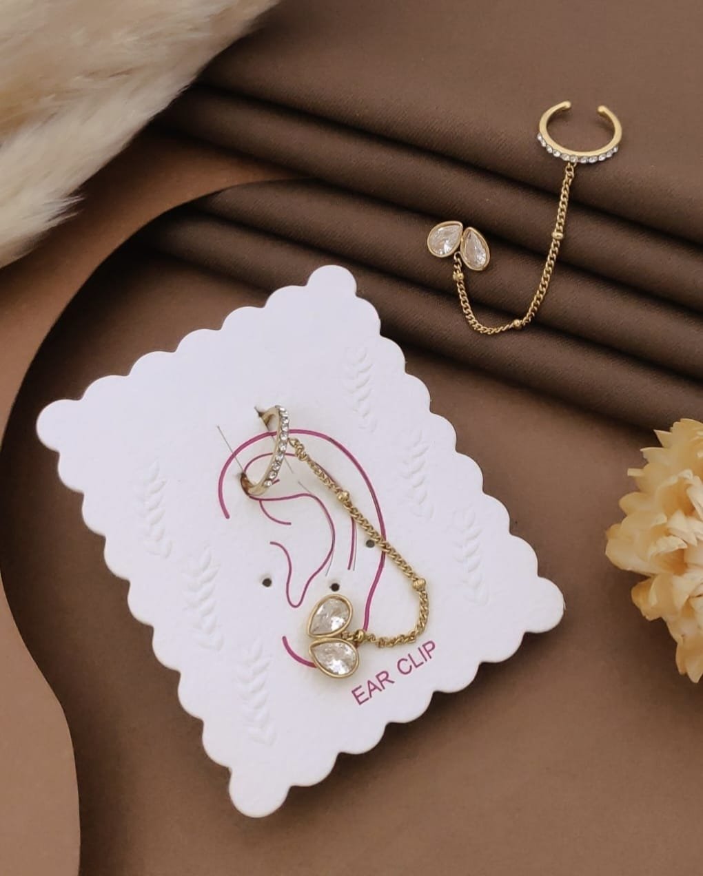 EARCUFF106