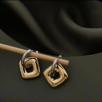 GOLDEN ANTITARNISH  EARRINGS ATE1143