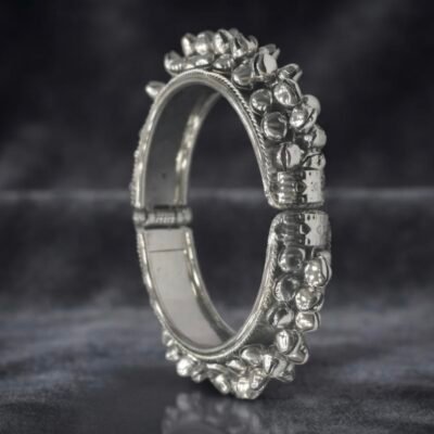 2.6 SILVER NAVRATRI KADA  OXKADA9